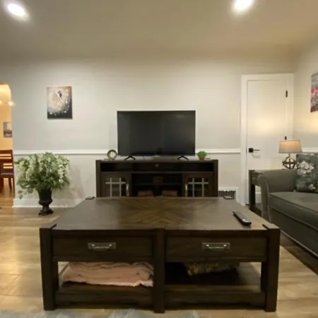 Charming Brick Home With Bonus Space & Foosball Spokane Exterior photo