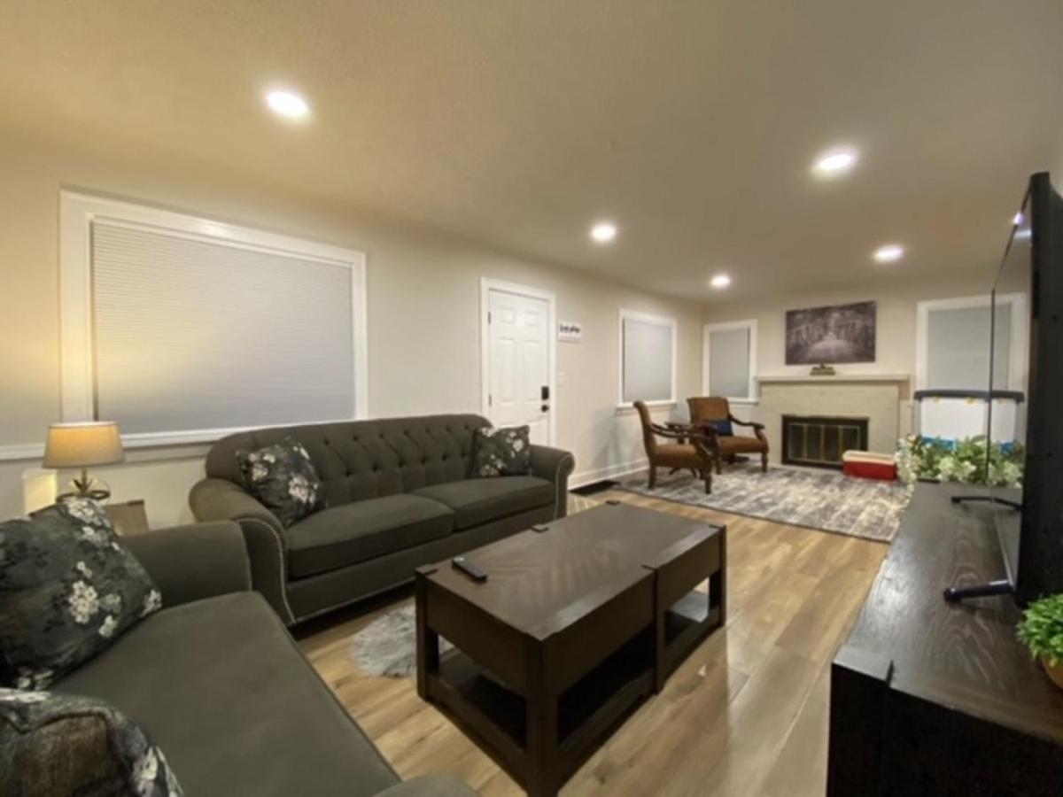 Charming Brick With Bonus Space & Foosball